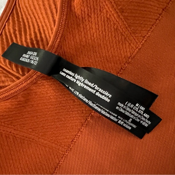 Victoria’s Secret Pink Seamless Lightly Lined Active Bra - Picture 4 of 9